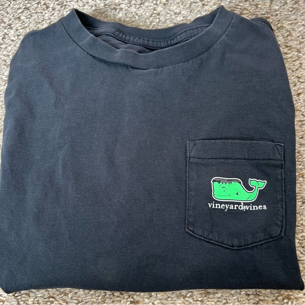 Vineyard Vines Black Pocket Tee with Green Whale Happy Halloween Size 7